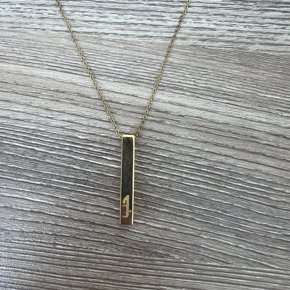 Nominal Gold Love (Hub) Arabic Necklace